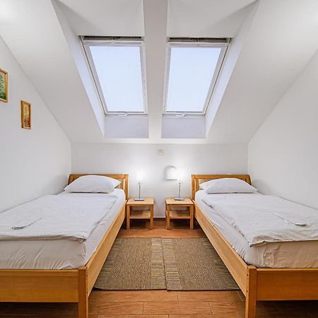 Apartments Maleric With Indoor Pool And Wellness Dragatus Екстер'єр фото