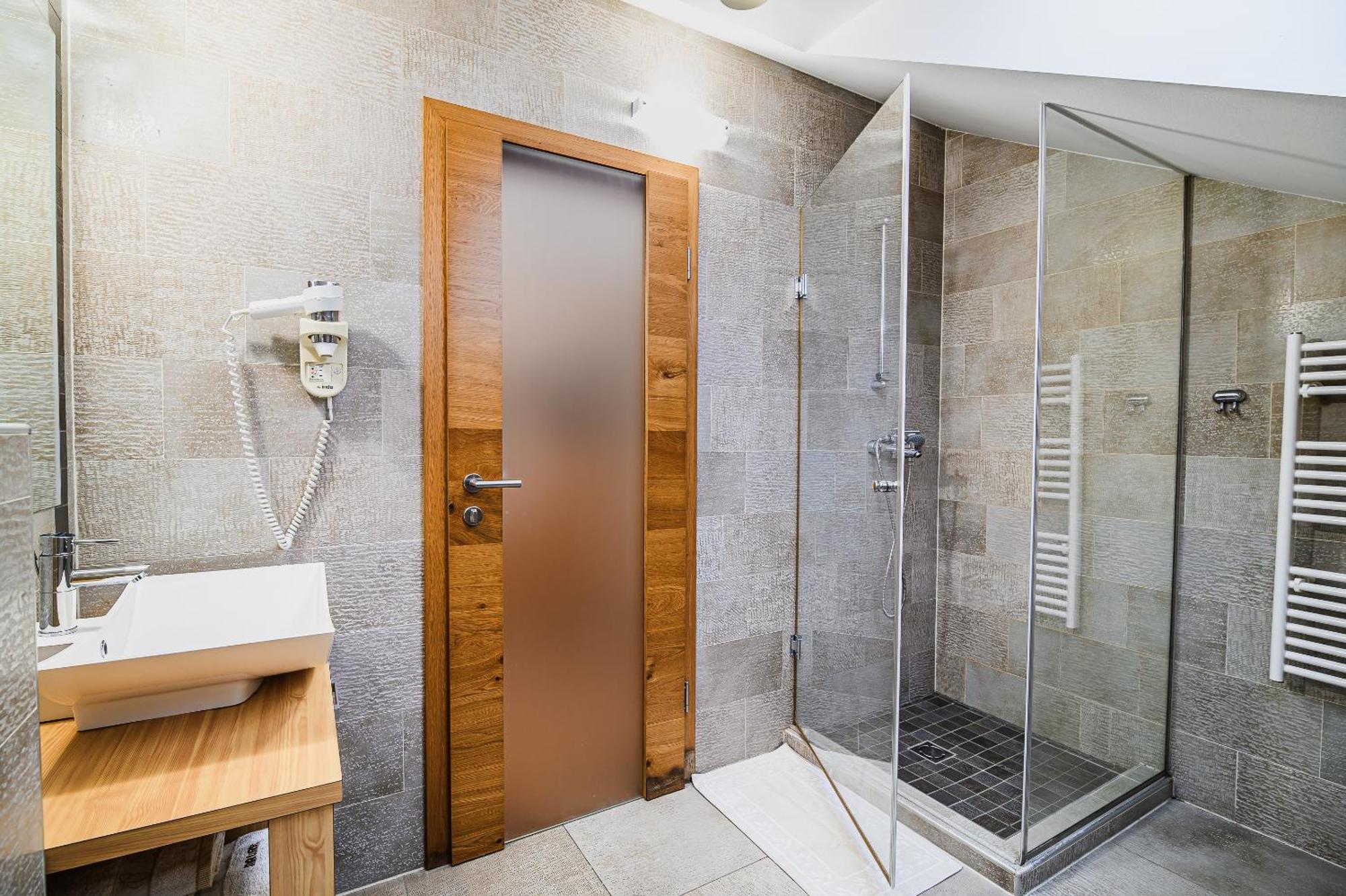 Apartments Maleric With Indoor Pool And Wellness Dragatus Номер фото