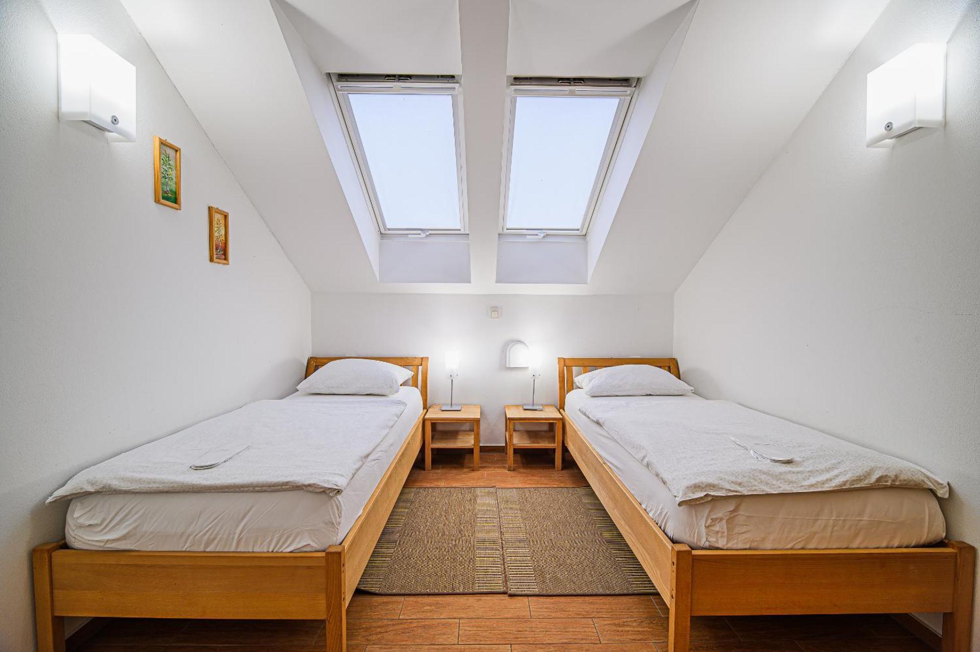 Apartments Maleric With Indoor Pool And Wellness Dragatus Екстер'єр фото