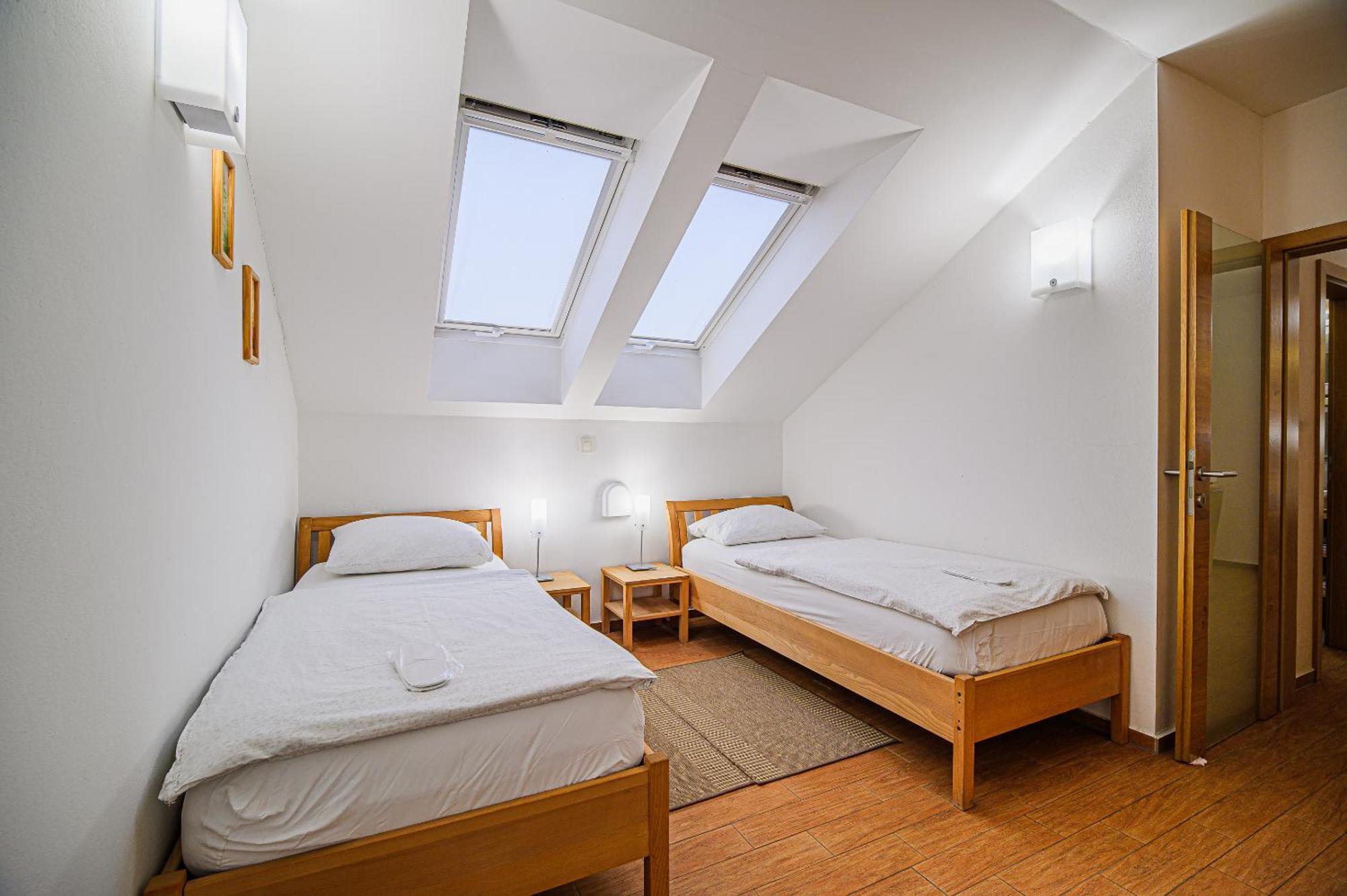 Apartments Maleric With Indoor Pool And Wellness Dragatus Номер фото