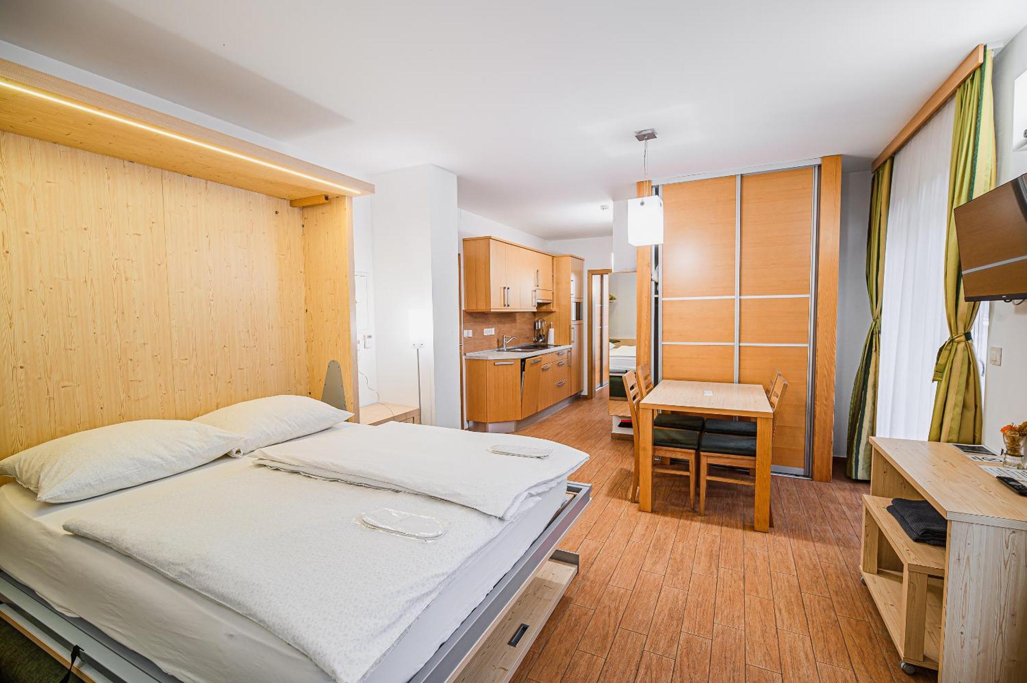 Apartments Maleric With Indoor Pool And Wellness Dragatus Екстер'єр фото