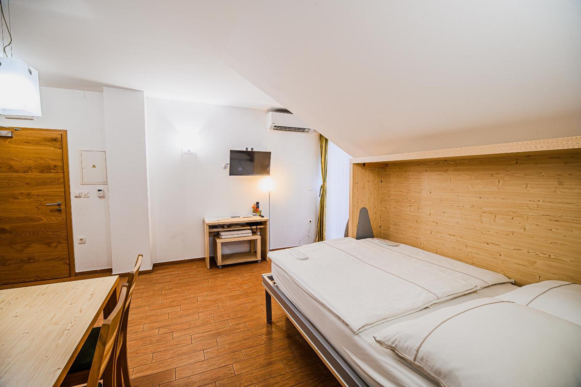 Apartments Maleric With Indoor Pool And Wellness Dragatus Номер фото