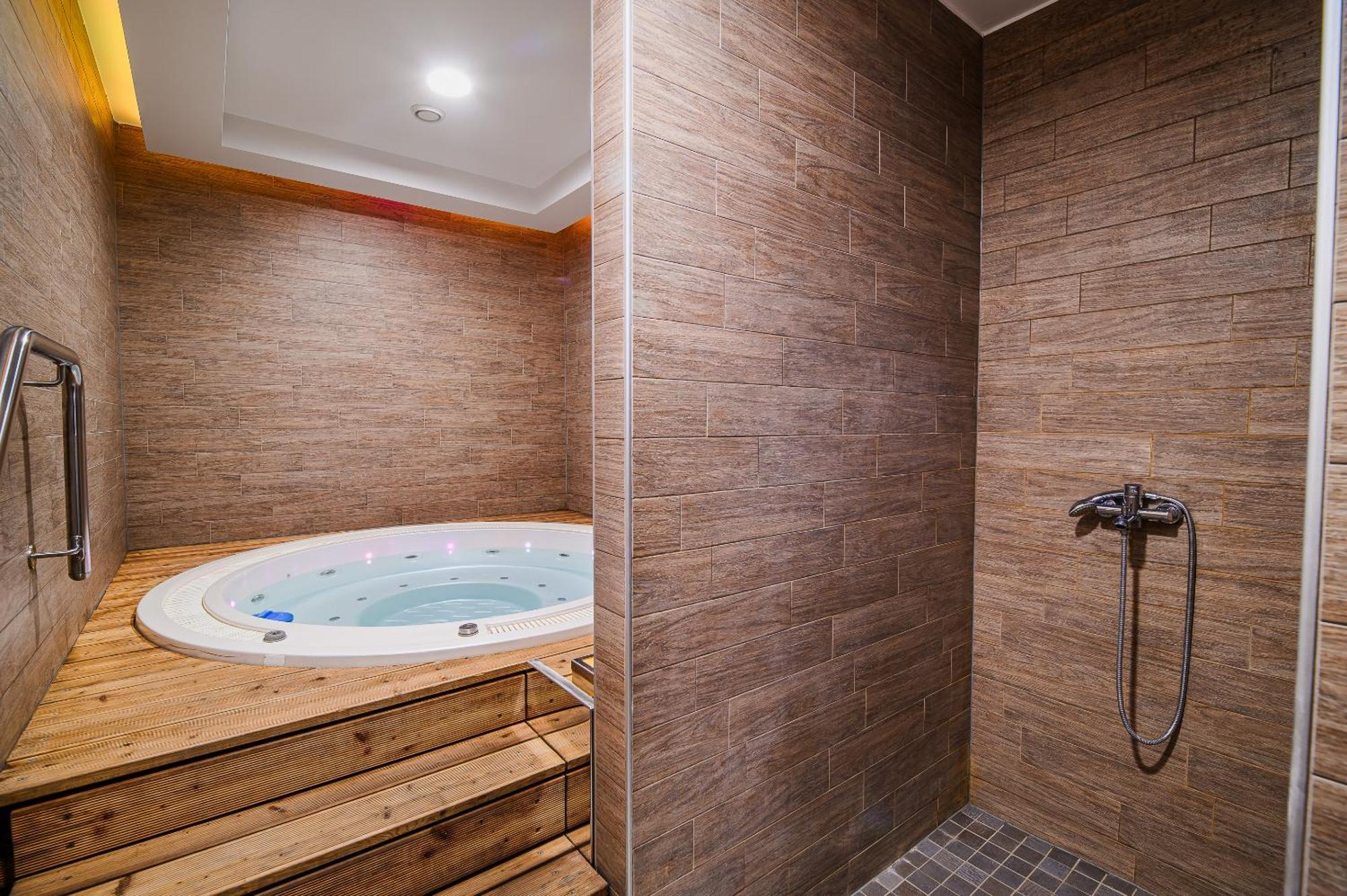 Apartments Maleric With Indoor Pool And Wellness Dragatus Екстер'єр фото